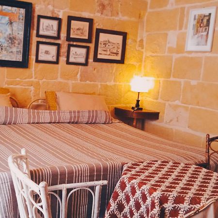 Maria Townhouse Heart Of Victoria B&B 외부 사진