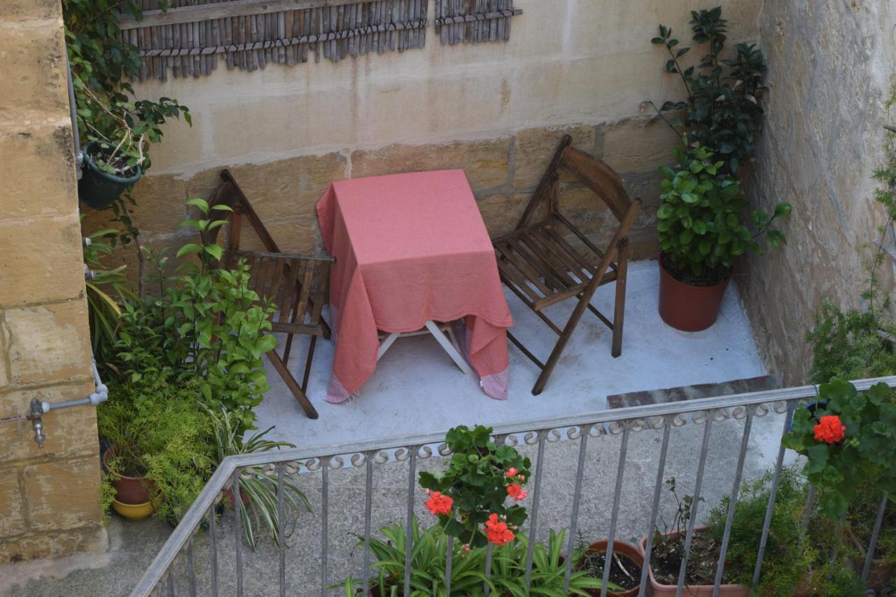 Maria Townhouse Heart Of Victoria B&B 외부 사진
