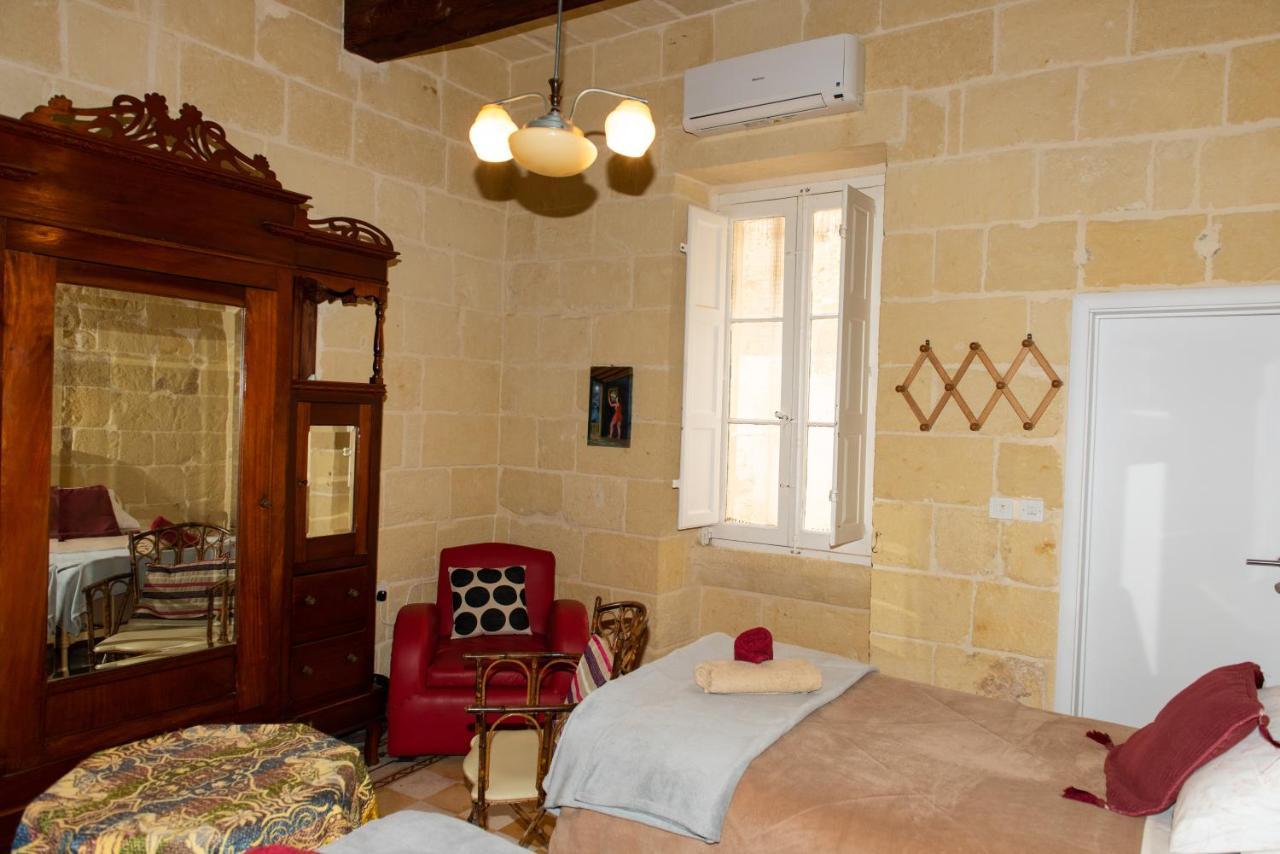 Maria Townhouse Heart Of Victoria B&B 외부 사진