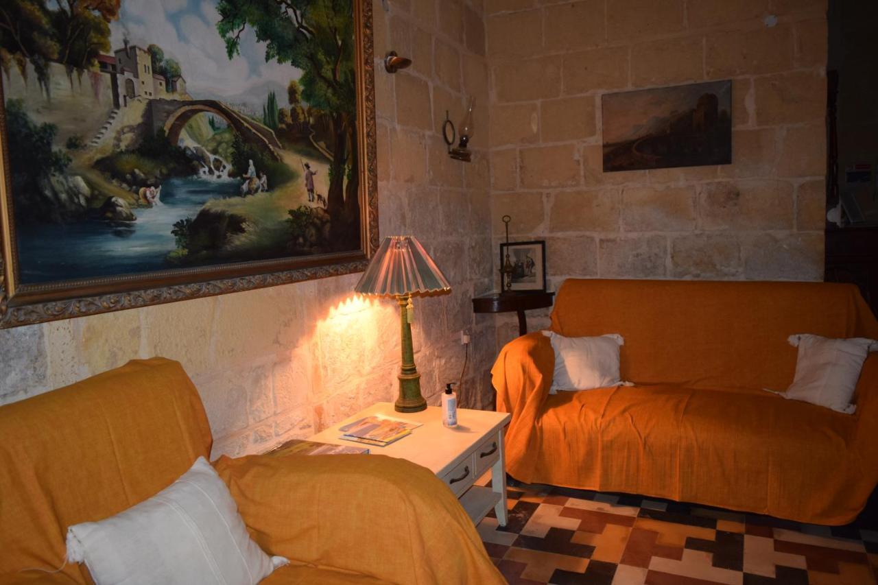 Maria Townhouse Heart Of Victoria B&B 외부 사진