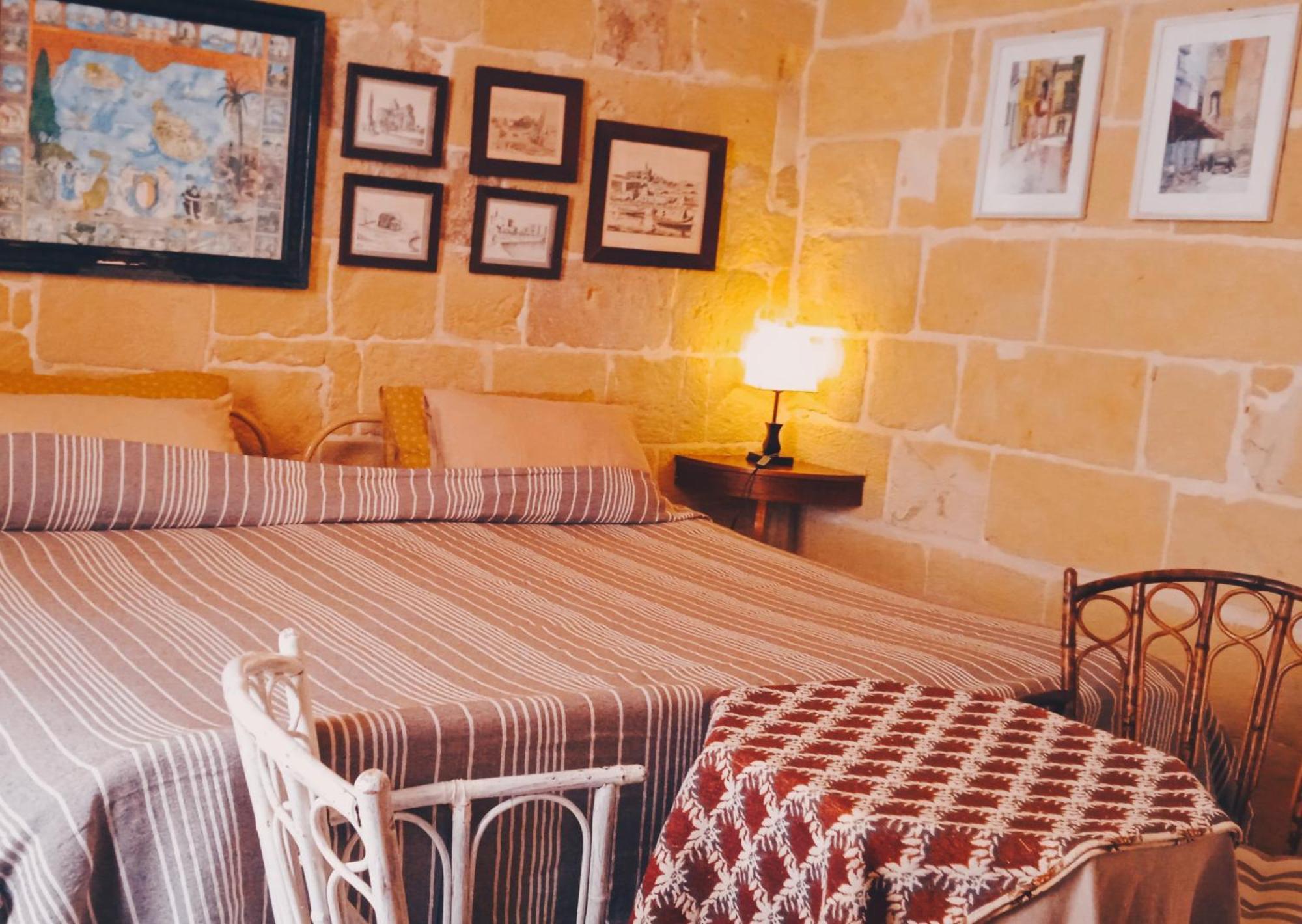 Maria Townhouse Heart Of Victoria B&B 외부 사진