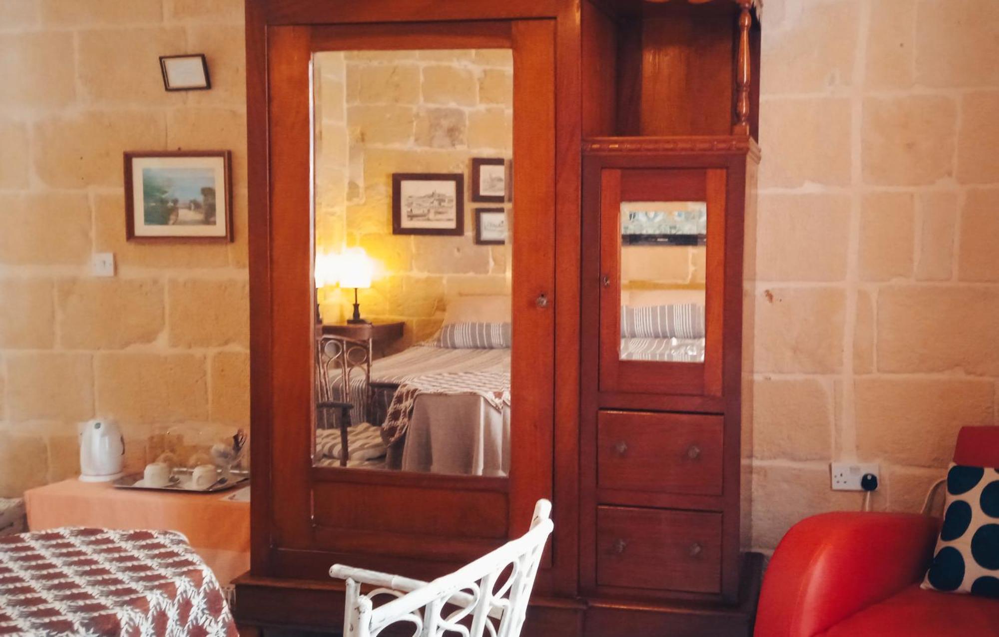 Maria Townhouse Heart Of Victoria B&B 외부 사진