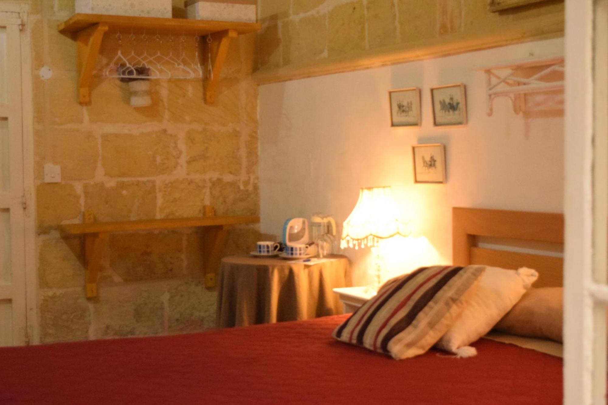 Maria Townhouse Heart Of Victoria B&B 외부 사진