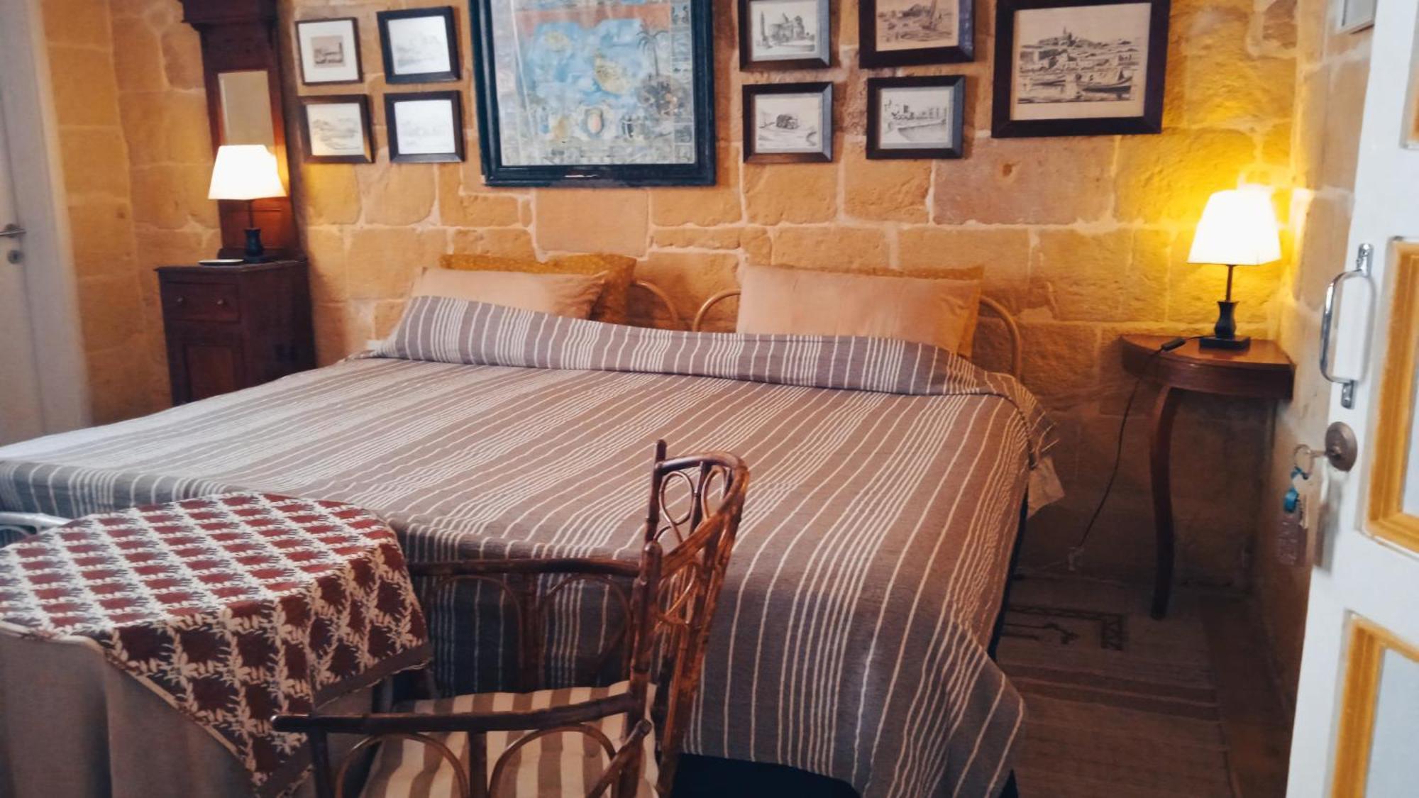 Maria Townhouse Heart Of Victoria B&B 외부 사진